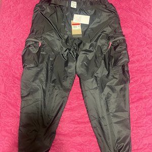 NIKE SPORTSWEAR REPEL TECH PACK BLACK LINED WOVEN PANTS